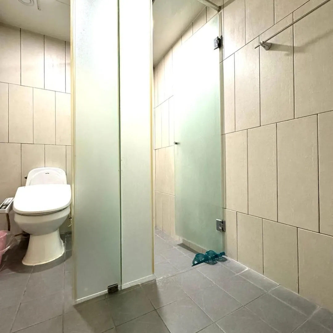 בוסאן Yeonsan In Hotel