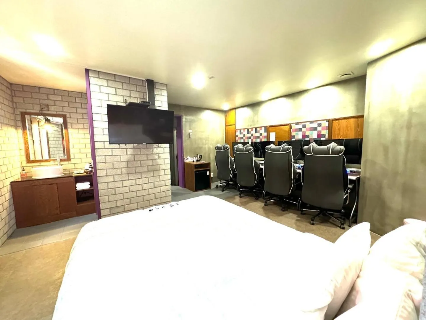 בוסאן Yeonsan In Hotel